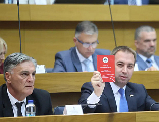 СЕЛАК: СВИ ДА ПОШТУЈУ УСТАВ РЕПУБЛИКЕ СРПСКЕ