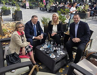 ДОДИК: ПРЕД НАМА СУ НОВИ ИЗАЗОВИ, АЛИ СРПСКА ЧВРСТО СТОЈИ