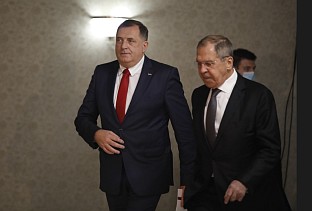ДОДИК ДАНАС СА ЛАВРОВОМ
