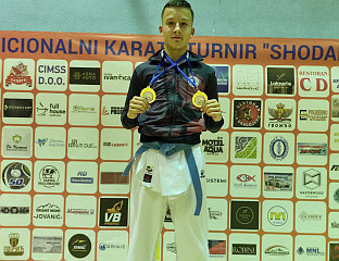 МЛАДИ КАРАТИСТА: СПОРТ ДОНОСИ УСПЈЕХ, НЕМОЈТЕ СЕ ДВОУМИТИ