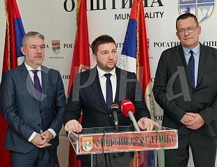 ПРЕЛИЋ: АКЦЕНАТ НА НОВИМ УЛАГАЊИМА У ДОМ ЗДРАВЉА