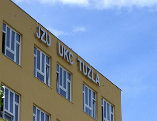 ХАСПИТАЛИЗОВАНО 20 ПАЦИЈЕНАТА НАКОН ПОЖАРА У ДОМУ ПЕНЗИОНЕРА