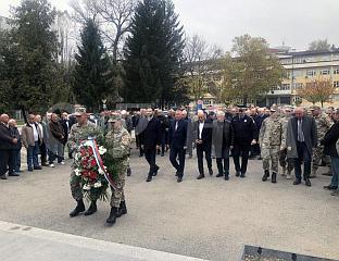 СЛОБОДА НИЈЕ ПОКЛОЊЕНА ВЕЋ ЈЕ ИЗБОРЕНА И ТЕШКОМ МУКОМ ОДБРАЊЕНА