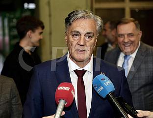 КАРАН: СУШТИНА ОБРАЗОВАЊА ЈЕ ДА ПОМОГНЕ НАПРЕДАК ПРИВРЕДЕ