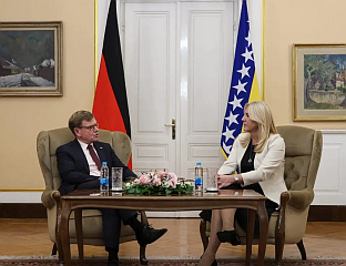 БиХ НЕ МОЖЕ КА ЕУ КАО СТРАНИ ПРОТЕКТОРАТ