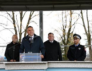 МИНИЋ: ВЛАДА И СРПСКА ВЈЕРУЈУ У МУП