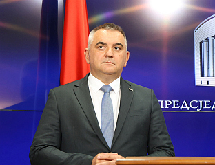 МИНИЋ: ПОТРЕБНО ПРЕСЛОЖИТИ СВЕ ОДНОСЕ, СТАВ СРПСКЕ ОСТАЋЕ ИСТИ