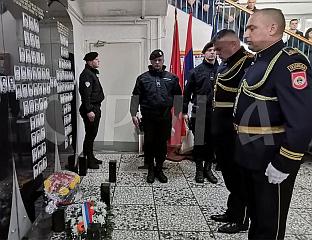 СЛУЖЕН ПАРАСТОС ЗА 127 ПОГИНУЛИХ ПОЛИЦАЈАЦА У ПРОТЕКЛОМ РАТУ
