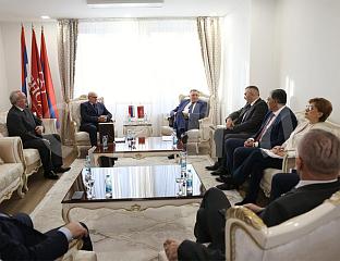 ПОЧЕО САСТАНАК ДОДИКА СА ПЕНЗИОНЕРИМА