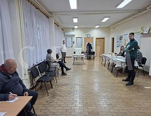 ПОЧЕЛО ГЛАСАЊЕ, БИРАЛИШTА ОTВОРЕНА НА ВРИЈЕМЕ