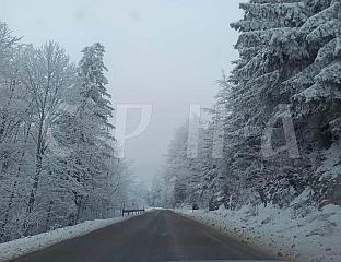 ОТЕЖАНО НА ПРЕВОЈИМА, ВИСИНА СНИЈЕГА НА ХАН ПОГЛЕДУ 25 ЦЕНТИМЕТАРА