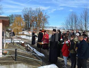 СЛУЖЕН ПАРАСТОС ЗА 104 МИРОСАВАЧКА МУЧЕНИКА