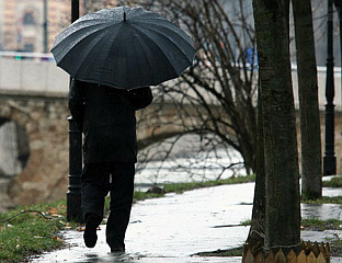 ПРОМЈЕНЉИВО ОБЛАЧНО УЗ СУНЧАНЕ ПЕРИОДЕ, ПОСЛИЈЕ ПОДНЕ У ВИШИМ ПРЕДЈЕЛИМА И СНИЈЕГ