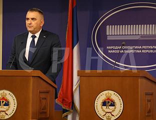 МИНИЋ: СРПСКА УСПЈЕШНО ФУНКЦИОНИШЕ У НЕНОРМАЛНИМ УСЛОВИМА