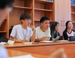 РУСКИ ЈЕЗИК ОБАВЕЗАН У ШКОЛАМА У СЈЕВЕРНОЈ КОРЕЈИ