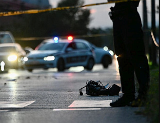 ОБУСТАВЉЕН САОБРАЋАЈ У ТУЗЛАНСКОМ МЈЕСТУ БРГУЛЕ ЗБОГ САОБРАЋАЈНЕ НЕЗГОДЕ