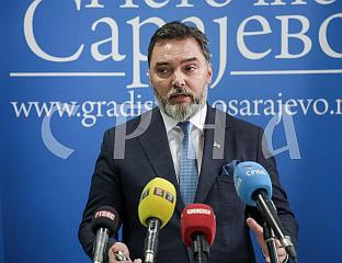 WHY DOES NERMIN NIKŠIĆ NOT DISTANCE HIMSELF FROM SHAMEFUL CHANTING?