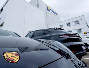 "ПОРШЕ" ПЛАНИРА ВЕЛИКО РЕЗАЊЕ ТРОШКОВА