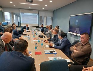 ПОСЛОВНУ ЗАЈЕДНИЦУ ОПТЕРЕЋУЈУ ПИТАЊА РЕСУРСА, ТРОШКОВА И РАДНЕ СНАГЕ