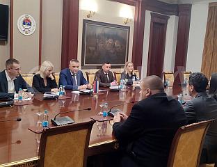 ПОЧЕО САСТАНАК МИНИЋА И ПРЕДСТАВНИКА СРПСКИХ ОПШТИНА ИЗ ФБиХ