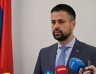 АМИЏИЋ: ЗА КРЊИЋА ОТВАРАЊЕ НОВОГ ГРАНИЧНОГ ПРЕЛАЗА ГРАДИШКА НИЈЕ ПРИОРИТЕТ