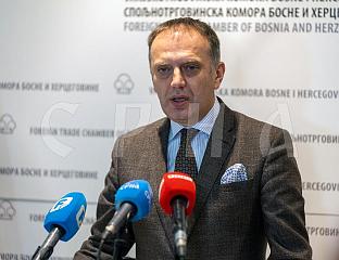 РАЧИЋ: ГРАНИЧНИ ПРЕЛАЗ У ГРАДИШЦИ ЖИЛА КУЦАВИЦА ЕКОНОМИЈЕ БиХ