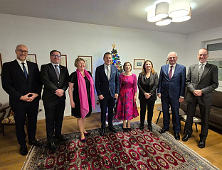 ЦОНСТРУЦТИВЕ ДИАЛОГУЕ АНД МУТУАЛ РЕСПЕЦТ КЕY ТО РЕСОЛВИНГ МОСТ ИССУЕС