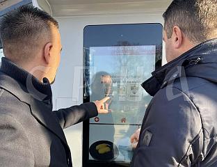 У ЦЕНTРУ ПОСTАВЉЕНА ДВА НОВА АПАРАTА ЗА НАПЛАTУ ПАРКИНГА