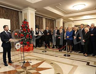 ЗВАНИЧНИЦИ СРПСКЕ И ХРВАТСКИ ПРЕМИЈЕР НА БОЖИЋНОМ ПРИЈЕМУ У БАЊАЛУЦИ