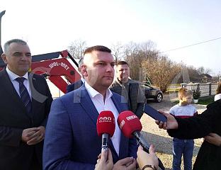 НИКОЛИЋ: ДОГОВОРЕН НАСТАВАК ПРОЈЕКТА НАМИЈЕЊЕНОГ МЛАДИМА НА СЕЛУ