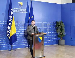 РЈЕШЕЊА ТРАЖИТИ ЈЕДИНО У ДИЈАЛОГУ СА ИНСТИТУЦИЈАМА РЕПУБЛИКЕ СРПСКЕ