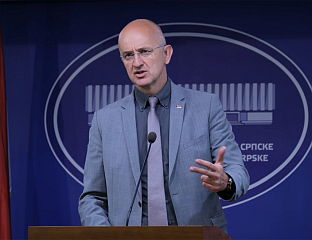 МАЗАЛИЦА БОРЕНОВИЋУ: СРАМНО ЈЕ ШТО ПРИСТАЈЕТЕ НА УНИТАРИСТИЧКИ НАРАТИВ СВОЈИХ САРАЈЕВСКИХ ОРТАКА