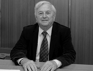 ПРЕМИНУО ВОДЕЋИ СРПСКИ ОНКОЛОГ СЛОБОДАН ЧИКАРИЋ