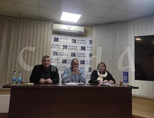 ПУРКОВИЋ: ЗДРАВСТВЕНИ РАДНИЦИ ТРАЖЕ ПОВЕЋАЊЕ ПЛАТА И ЦИЈЕНЕ РАДА