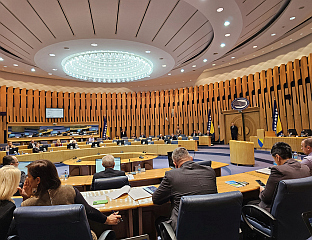 ПАУЗА РАДИ КОНСУЛТАЦИЈА О ПРИЈЕДЛОГУ ЗАКОНА О РЕГУЛАТОРУ