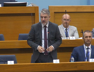 ШЕРАНИЋ: ЗАКОН О ЗАШТИТИ ОД ДУВАНСКИХ ПРОИЗВОДА ГОВОРИ О ОГРАНИЧАВАЊУ ОДРЕЂЕНОГ ПОНАШАЊА