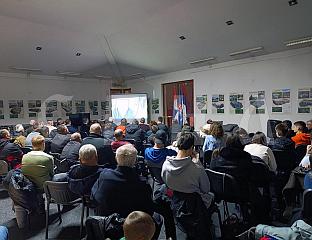 ПРИКАЗАН ФИЛМ И ПРЕДСТАВЉЕНА КЊИГА О 65. ЗАШТИТНОМ МОТОРИЗОВАНОМ ПУКУ