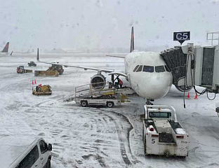 ОТКАЗАНО ИЛИ ОДЛОЖЕНО ВИШЕ ОД 1.000 ЛЕТОВА, ОЛУЈА ЈЕЊАВА