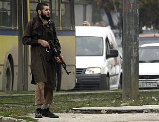 ОПТУЖНИЦА ПРОТИВ ТЕРОРИСТЕ ЈАШАРЕВИЋА ЗБОГ ПРИЈЕТЊИ ЗАТВОРСКИМ СЛУЖБЕНИЦИМА