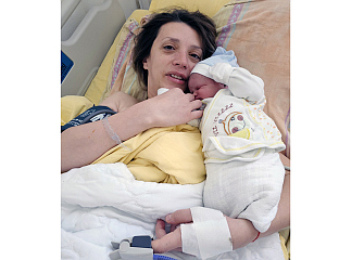 НОВОРОЂЕНОЈ БЕБИ У ГРАЧАНИЦИ 500 ЕВРА