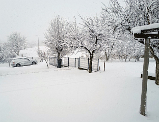 СУТРА ОБЛАЧНО СА ПАДАВИНАМА И ЈОШ ХЛАДНИЈЕ