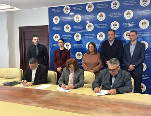 ПОТПИСАН КОЛЕКТИВНИ УГОВОР, ПЛАТЕ ВЕЋЕ ЗА НАЈМАЊЕ 10 ОДСТО