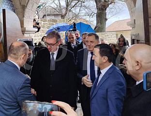 ВУЧИЋ: НАСТАВИЋЕМО ДА ПОМАЖЕМО СРПСКУ И УВИЈЕК СМО УЗ СРПСКИ НАРОД