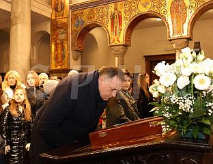 ДОДИК ЧЕСТИТАО БАДЊЕ ВЕЧЕ И ПОЖЕЛИО СРЕЋУ, МИР И РАЗУМИЈЕВАЊЕ