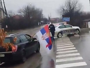 ОПЕТ МАЛТРЕТИРАЛИ СРБЕ КОЈИ СУ СЕ ВРАЋАЛИ ИЗ СЈЕЧЕ БАДЊАКА, СКИДАЛИ ИМ МАЈИЦЕ