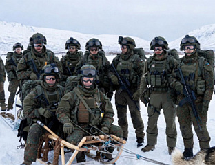 ПРВИ ЕВРОПСКИ ВОЈНИ КОНТИНГЕНТ СТИГАО НА ГРЕНЛАНД