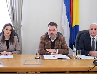 КОШАРАЦ С ПРЕДСТАВНИЦИМА МЕЂУНАРОДНЕ ПРАВНЕ КАНЦЕЛАРИЈЕ О ТРГОВСКОЈ ГОРИ