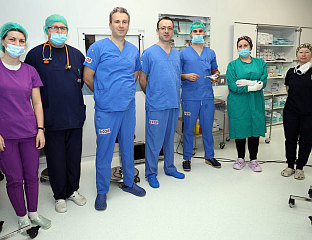 ИЗВЕДЕНА ЛАПАРОСКОПСКА ОПЕРАЦИЈА КАРЦИНОМА РЕКTУМА