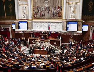 ВЛАДА ПРЕЖИВЈЕЛА ПРВО ГЛАСАЊЕ О НЕПОВЈЕРЕЊУ У ОВОЈ ГОДИНИ