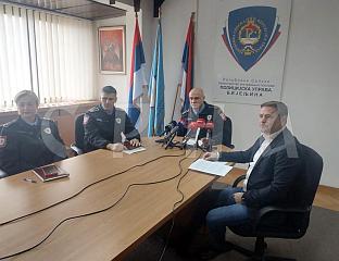 ВАСИЛИЋ: КОНТИНУИРАНА ОБУКА, ОПРЕМАЊЕ И ПОДМЛАЂИВАЊЕ ПОЛИЦИЈE